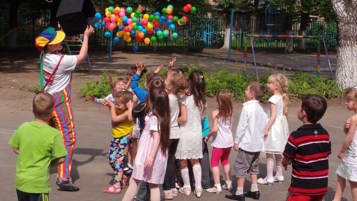 Przedszkole niepubliczne Warszawa – jak wybrać placówkę dla swojego dziecka?